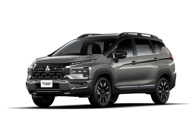 26my-xs-exterior-front-left-rhd-x4c-f